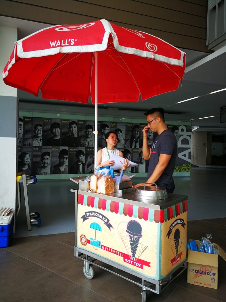 Ice Cream Cart Live Station