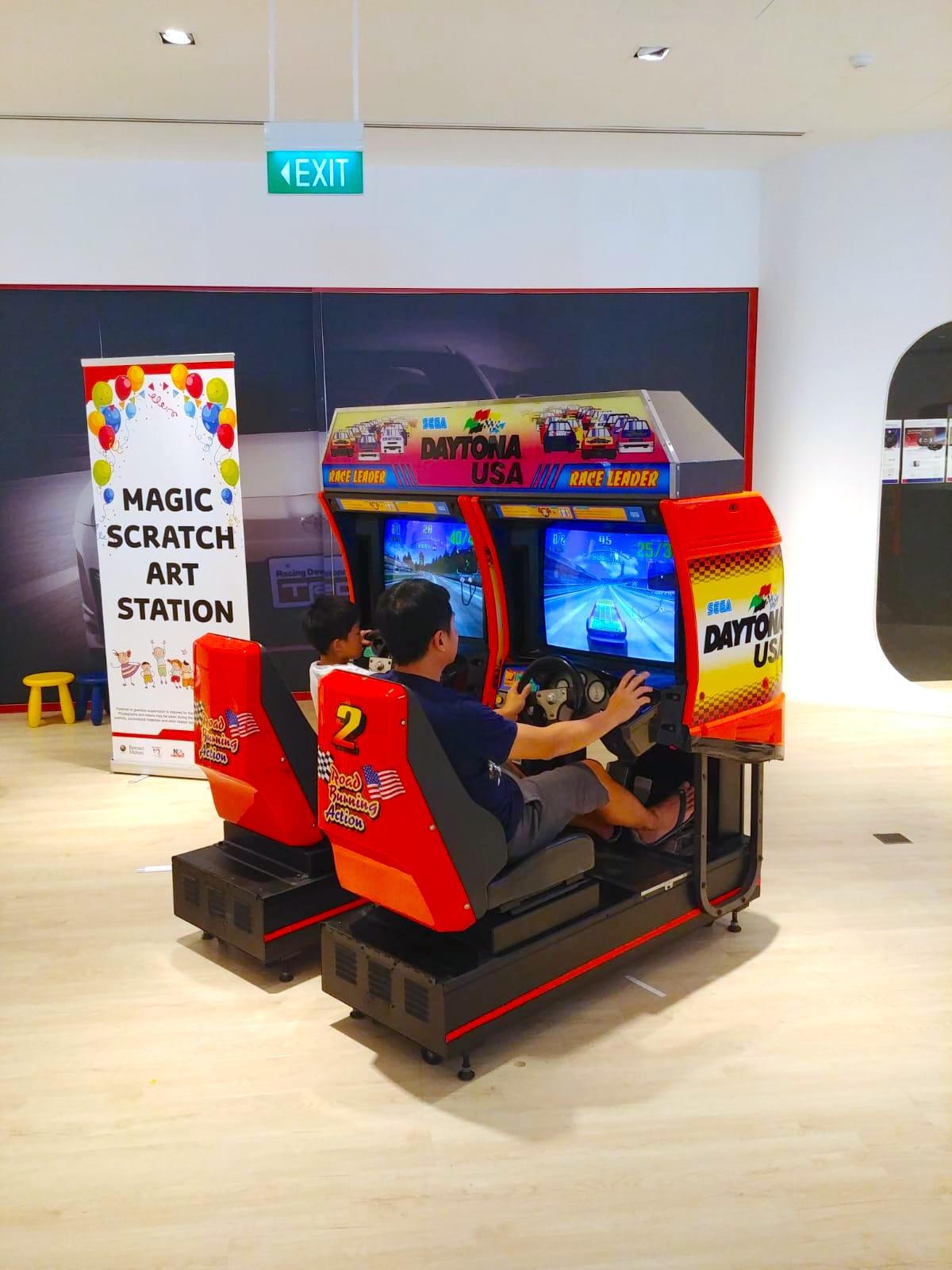 Daytona Racing Arcade Game